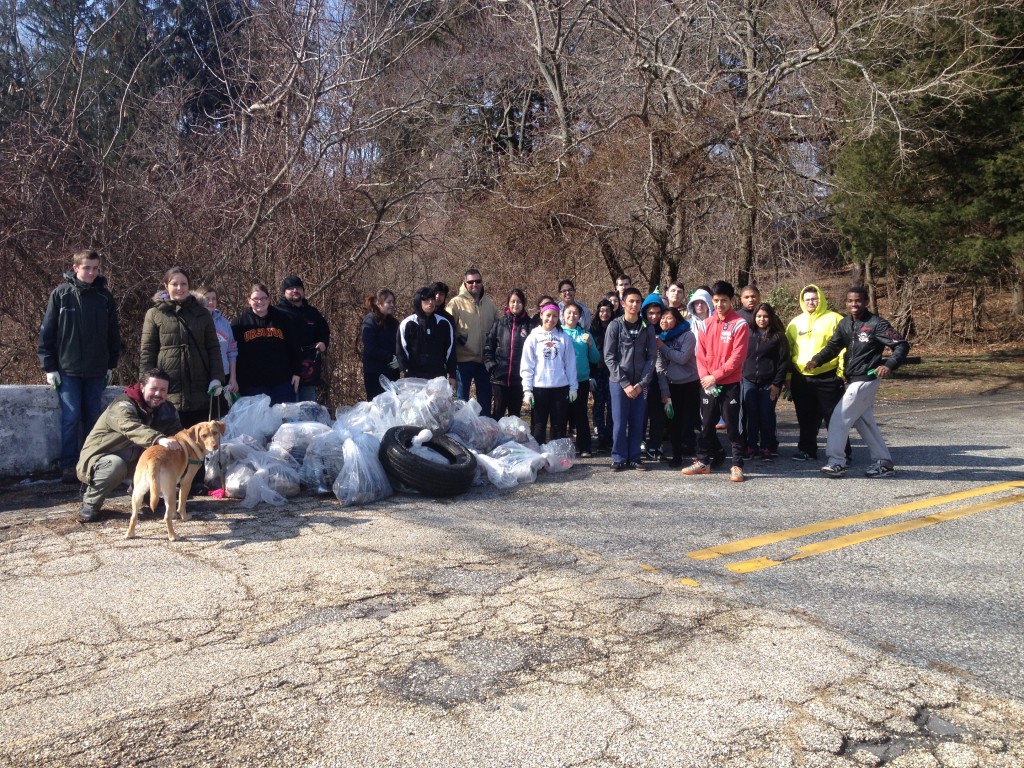 Students from BHS & CRHS remove trash from Bridgeton City Park 